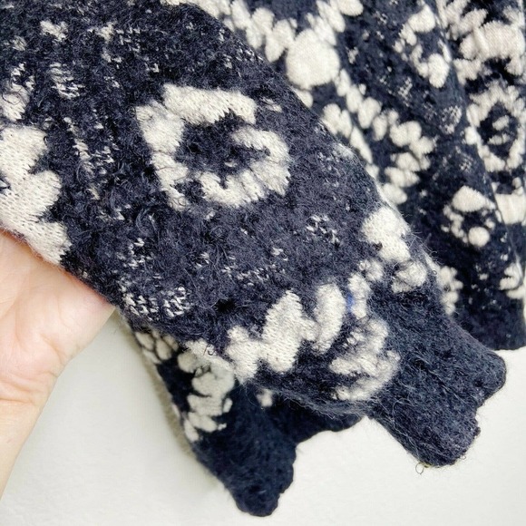 Gianni Bini Fuzzy Geographic Knit Sweater - Picture 3 of 7